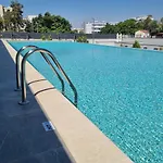 Only Boutique & Residences 4* לימסול