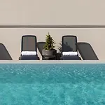 מלון Only Boutique & Residences 4*