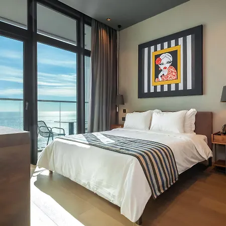 Only Boutique & Residences 4* Limasol