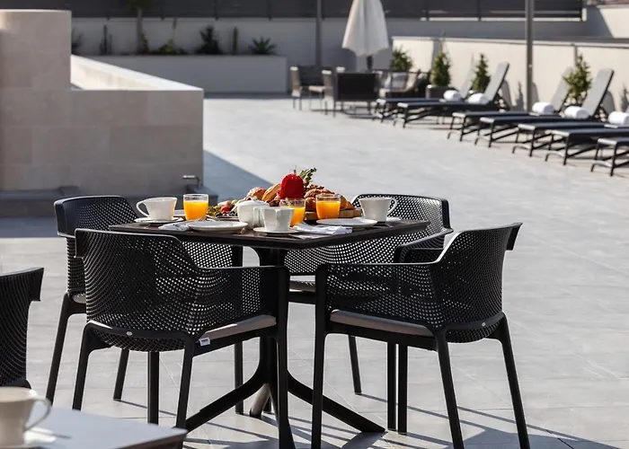 Only Boutique & Residences 4*