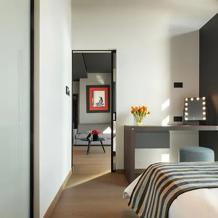 Ξενοδοχείο Only Boutique & Residences 4*