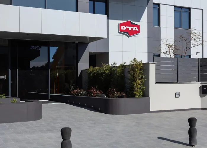 Only Boutique & Residences Ξενοδοχείο Λεμεσός