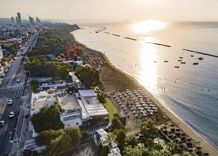 Only Boutique & Residences Hotel