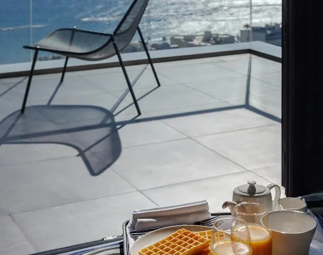 Only Boutique & Residences 4*