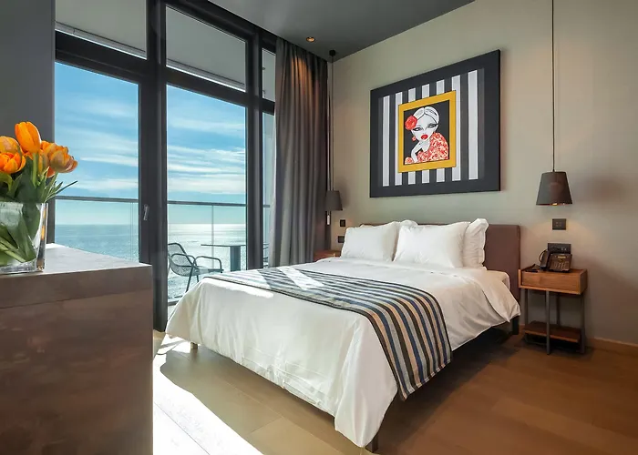 Only Boutique & Residences 4* Limasol